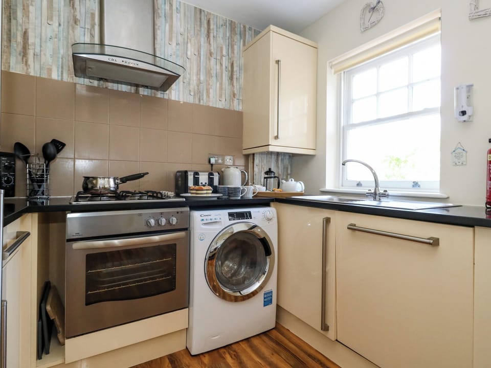 Fridge, dishwasher, electric kettle, toaster