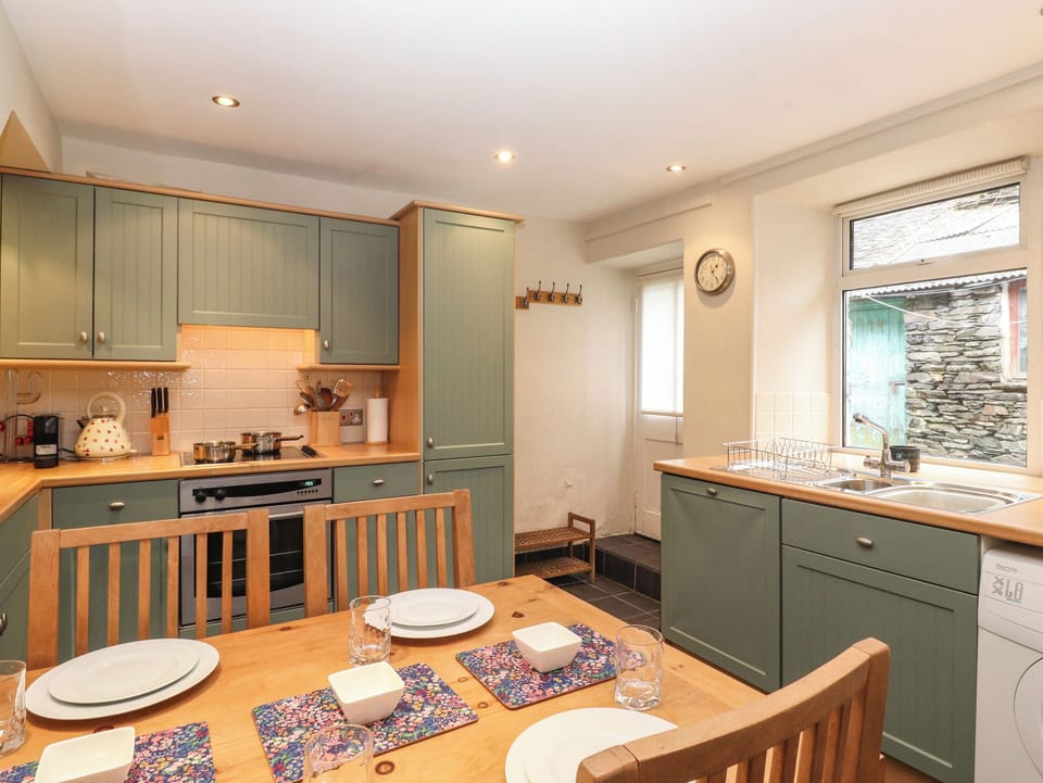 Fridge, dishwasher, electric kettle, toaster