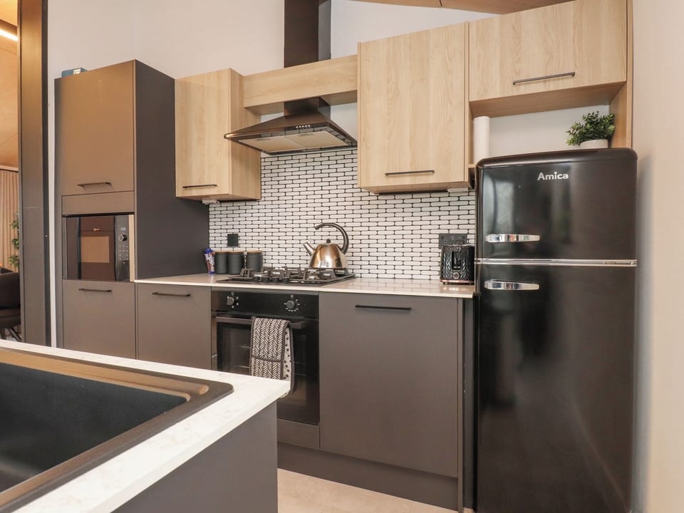 Fridge, dishwasher, electric kettle, toaster