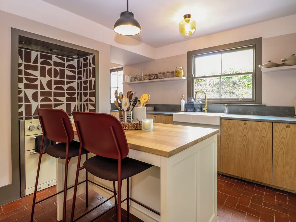 Fridge, dishwasher, electric kettle, toaster
