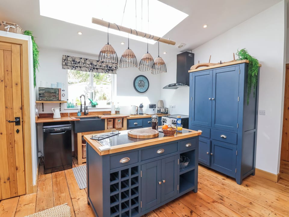 Cottage | Interior