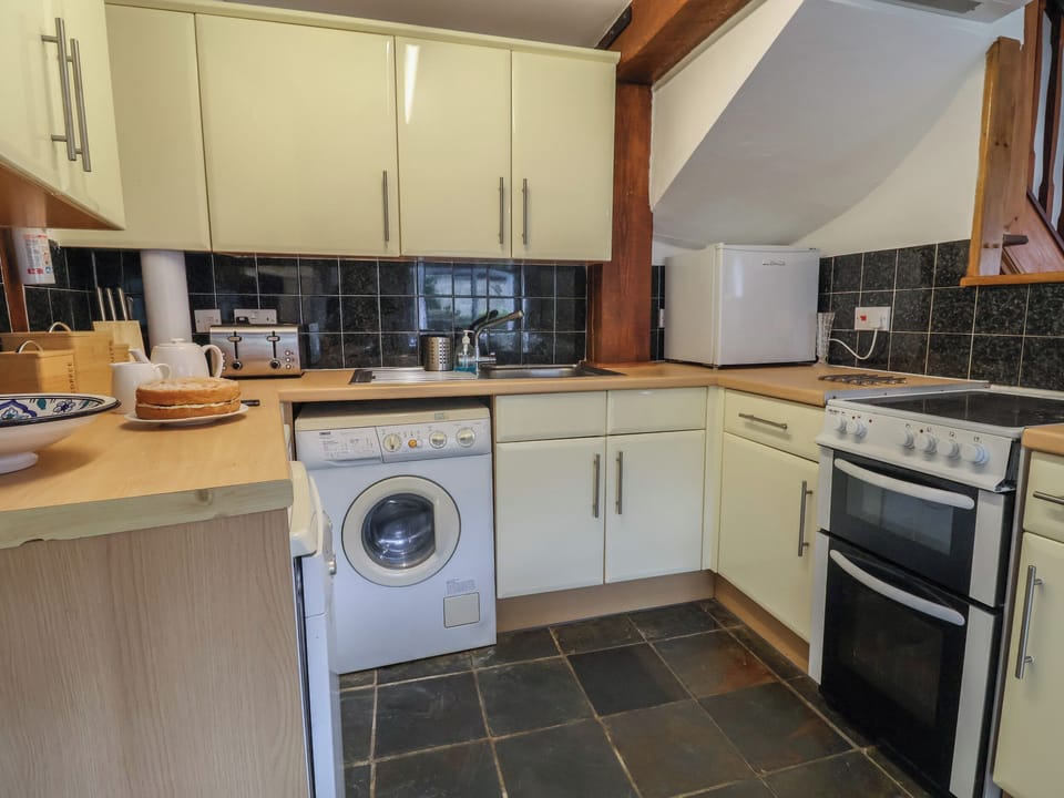 Fridge, dishwasher, electric kettle, toaster