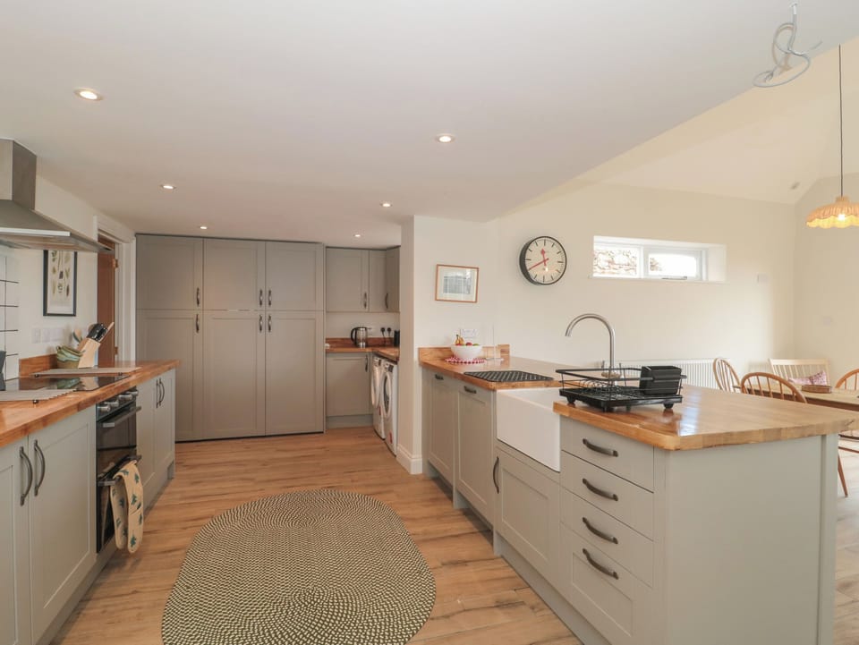 Fridge, dishwasher, electric kettle, toaster