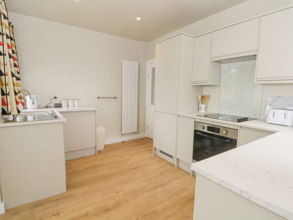 Fridge, dishwasher, electric kettle, toaster
