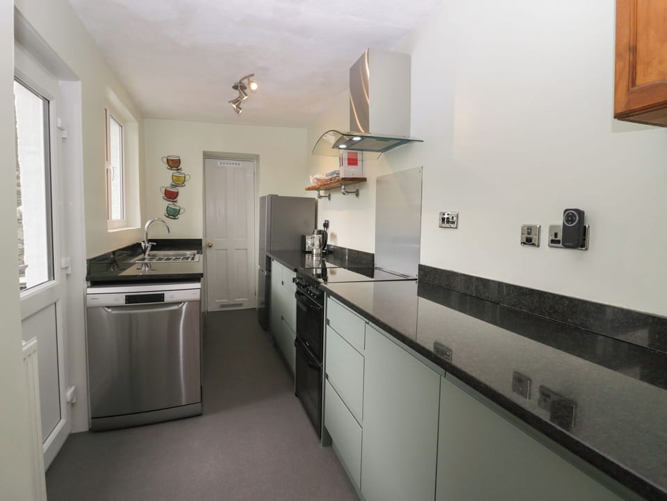 Fridge, dishwasher, electric kettle, toaster