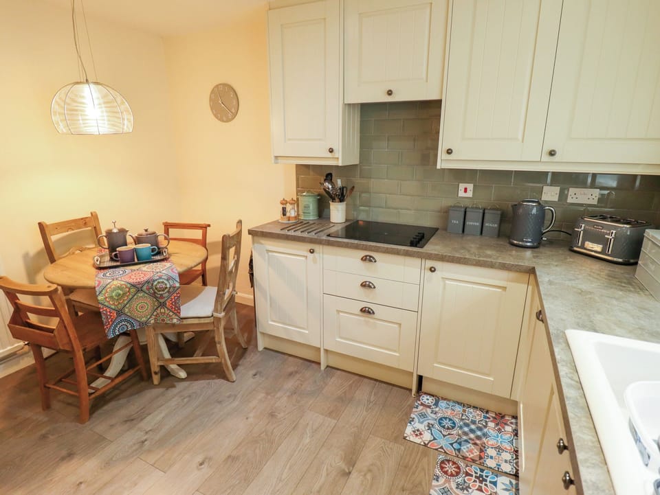 Fridge, dishwasher, electric kettle, toaster