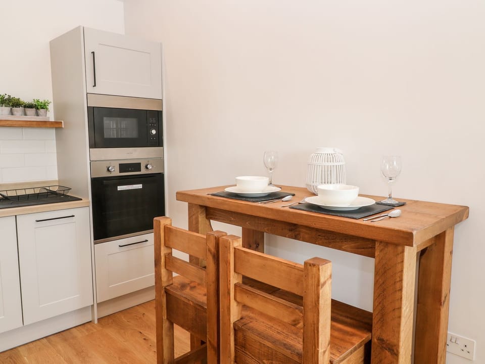 Fridge, dishwasher, electric kettle, toaster