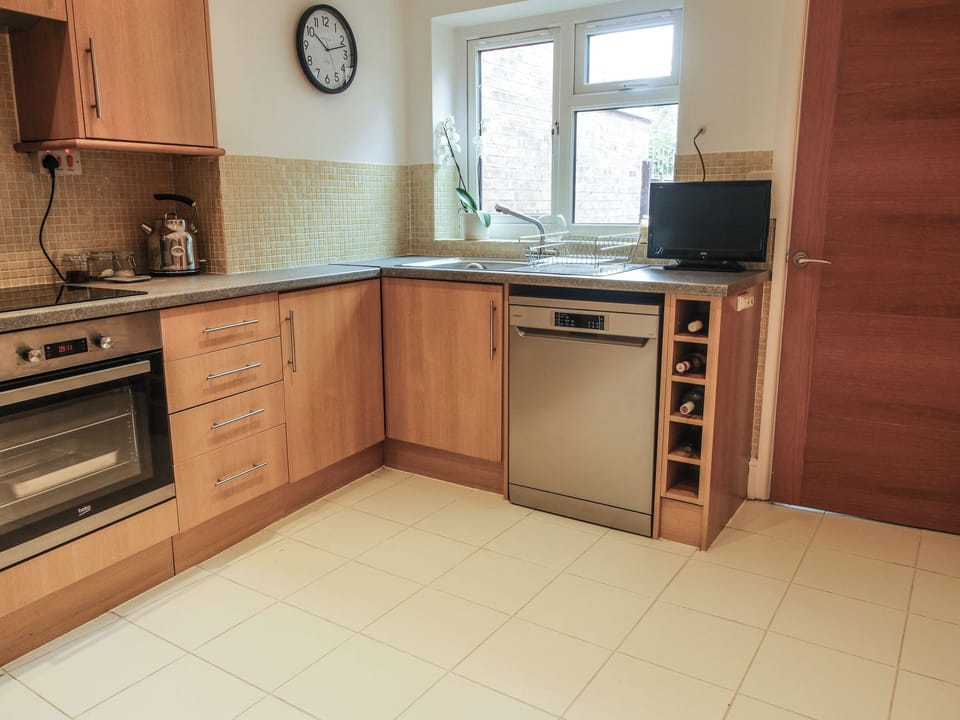 Fridge, dishwasher, electric kettle, toaster