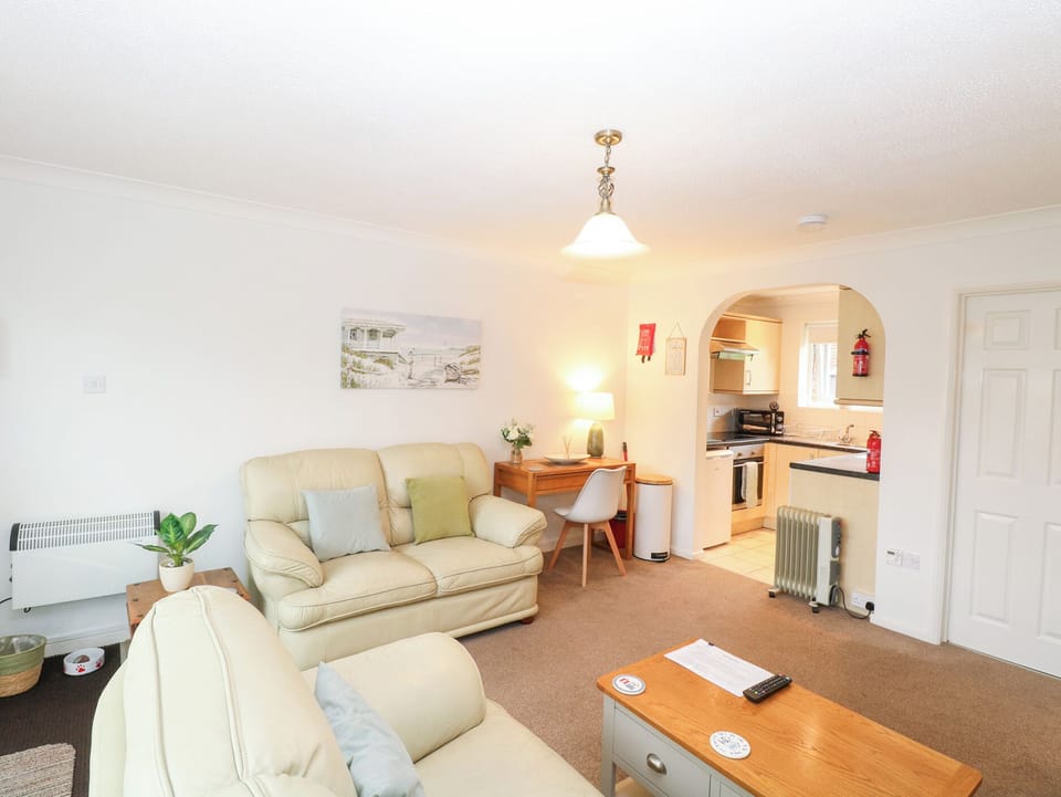 Cottage | Living area