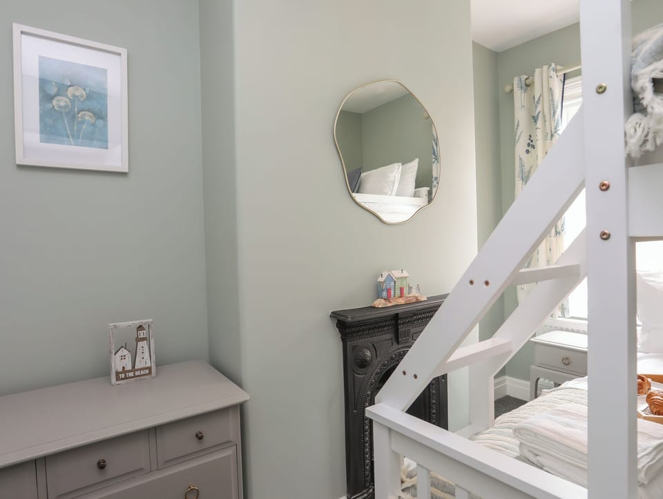 2 bedrooms, individually decorated, individually furnished, free WiFi