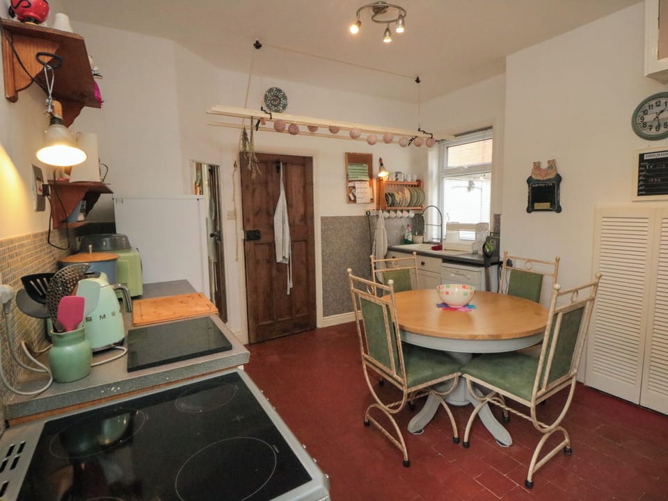 Fridge, dishwasher, electric kettle, toaster