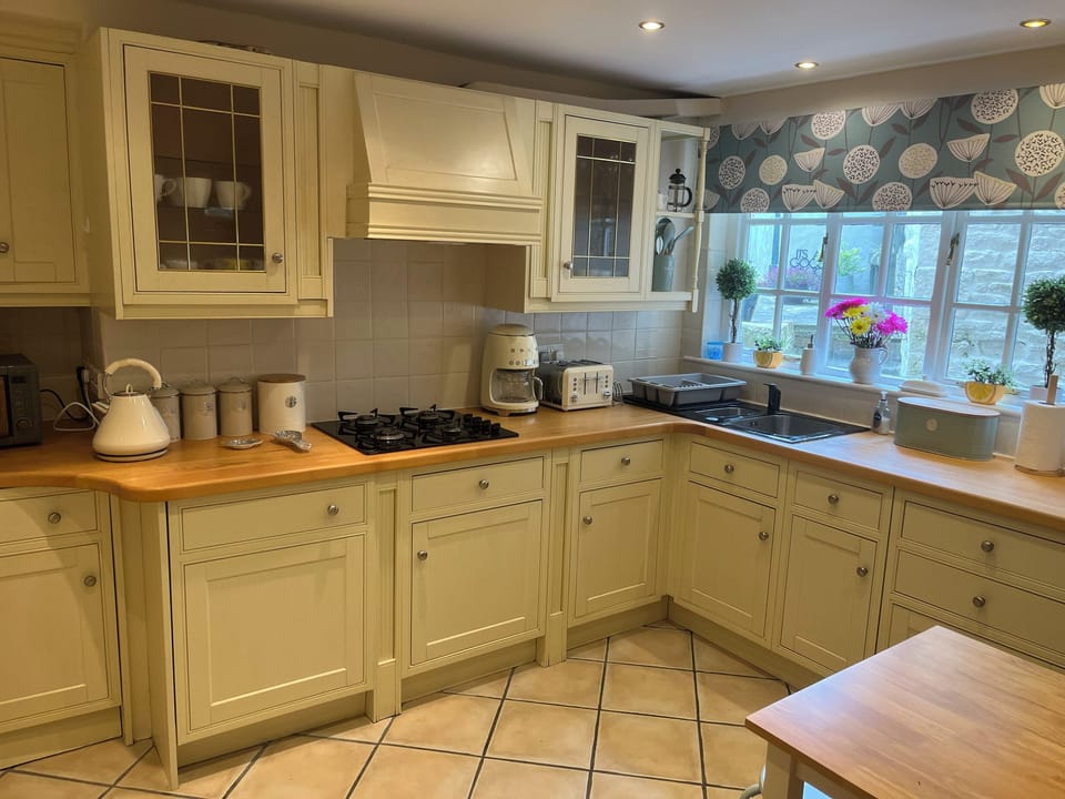 Fridge, dishwasher, electric kettle, toaster