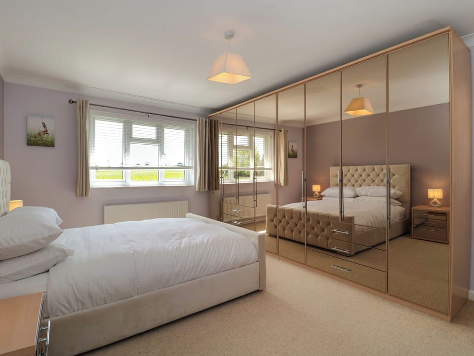 4 bedrooms, individually decorated, individually furnished, free WiFi