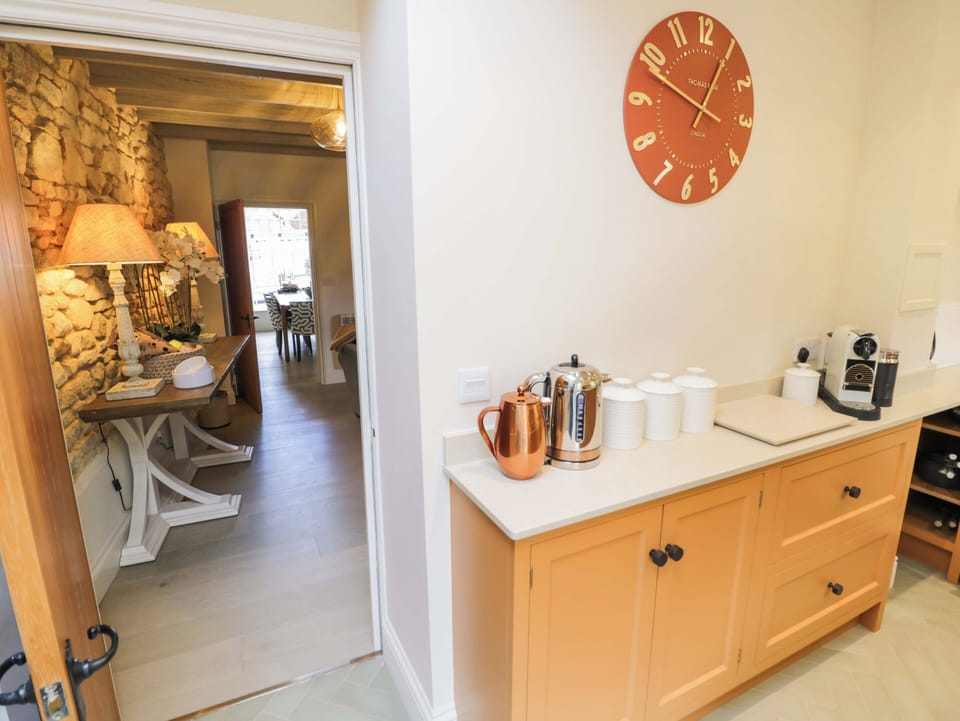 Cottage | Interior