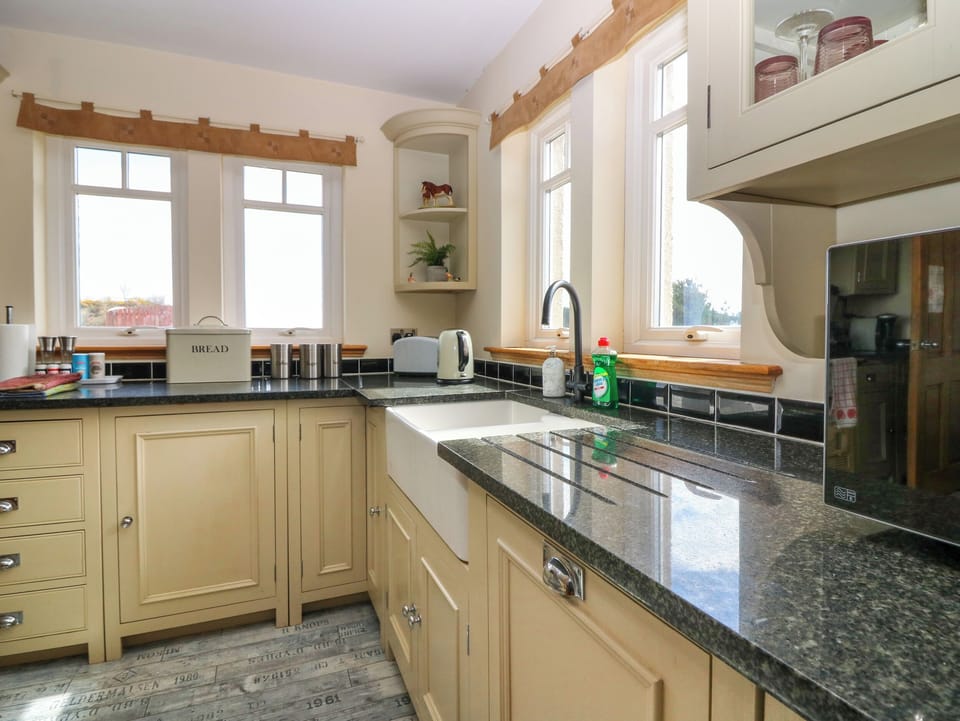 Fridge, dishwasher, electric kettle, toaster