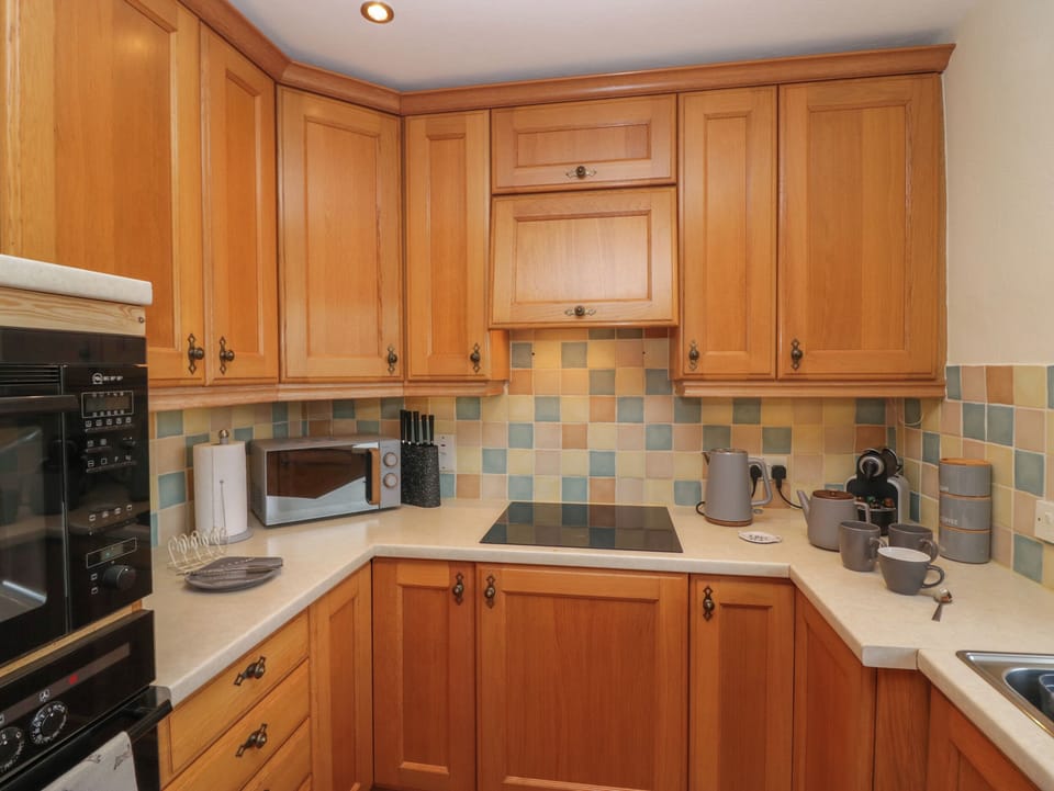 Fridge, dishwasher, electric kettle, toaster