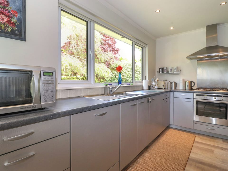 Fridge, dishwasher, electric kettle, toaster
