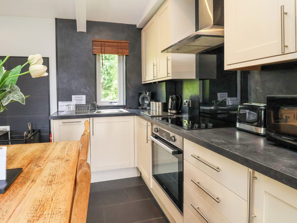 Fridge, dishwasher, electric kettle, toaster