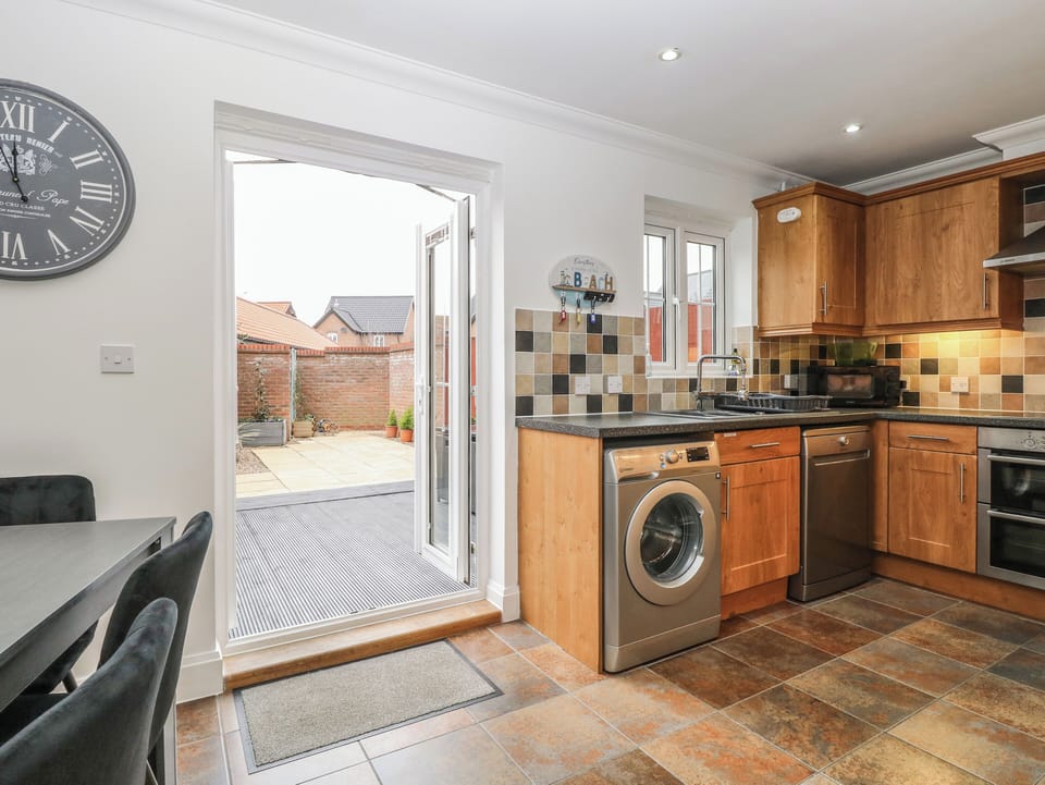 Fridge, dishwasher, electric kettle, toaster