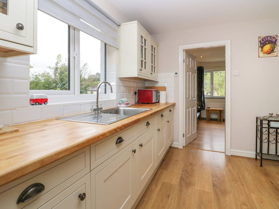 Fridge, dishwasher, electric kettle, toaster