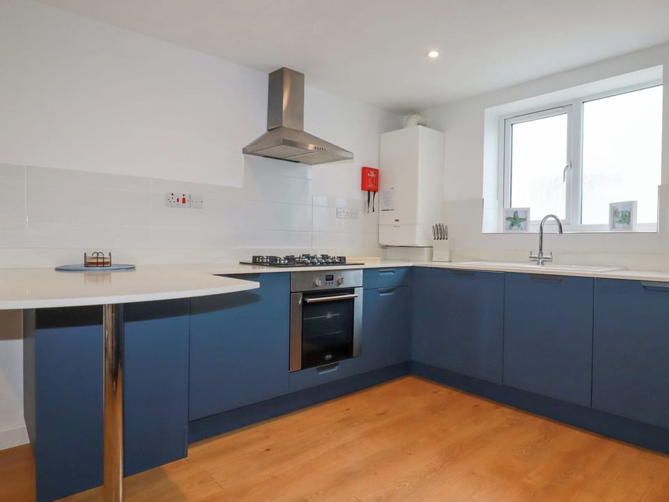 Fridge, dishwasher, electric kettle, toaster