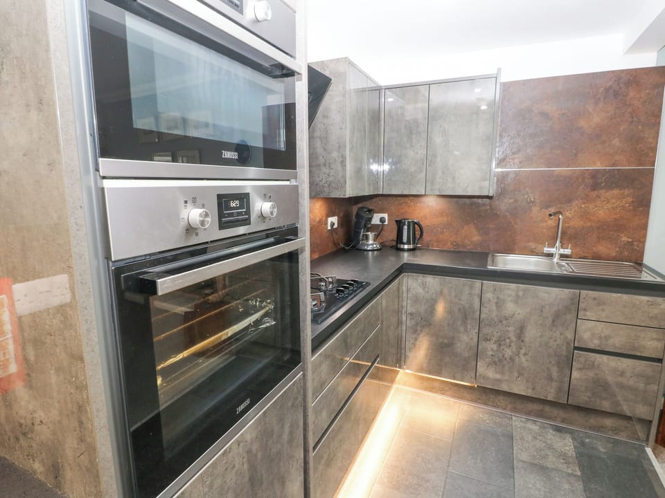 Fridge, dishwasher, electric kettle, toaster
