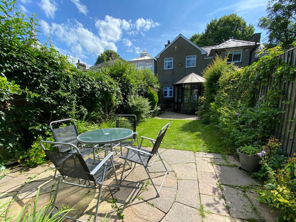 Cottage | Outdoor dining