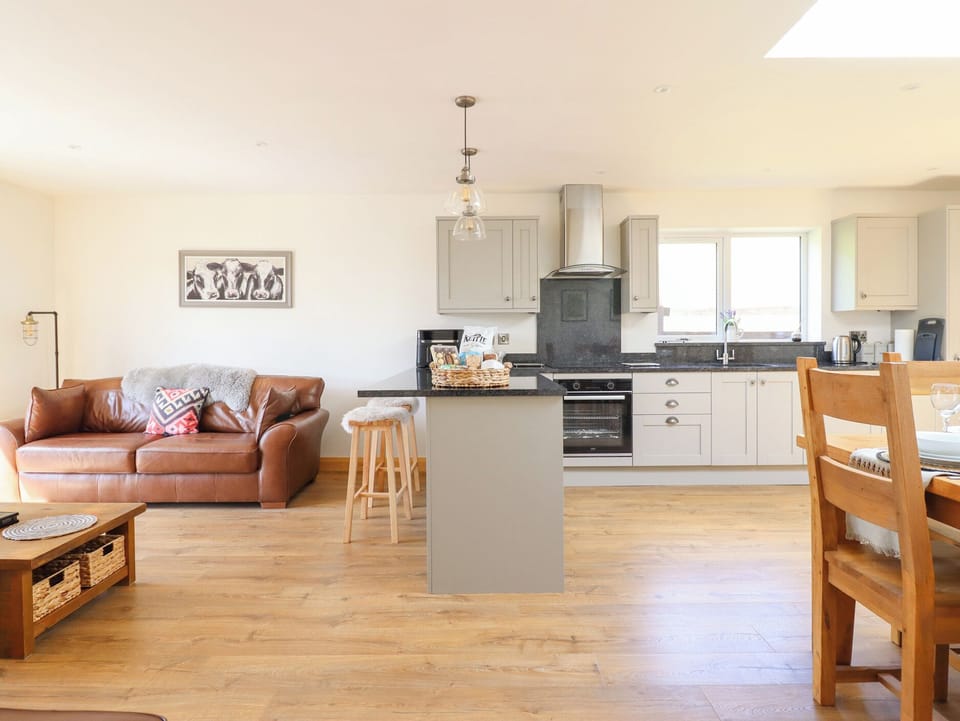 Cottage | Interior