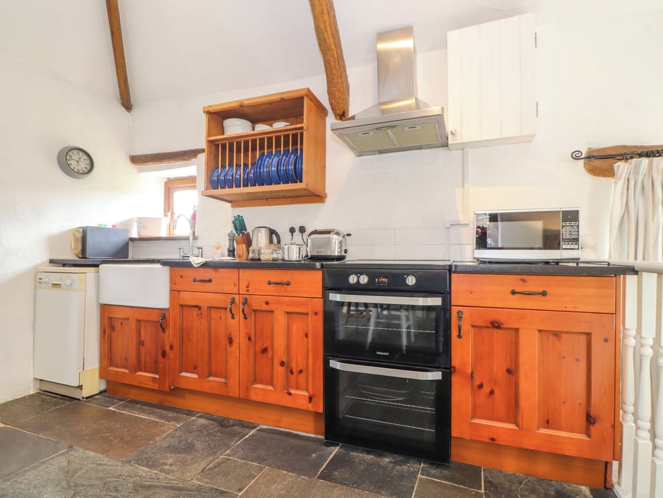 Fridge, dishwasher, electric kettle, toaster