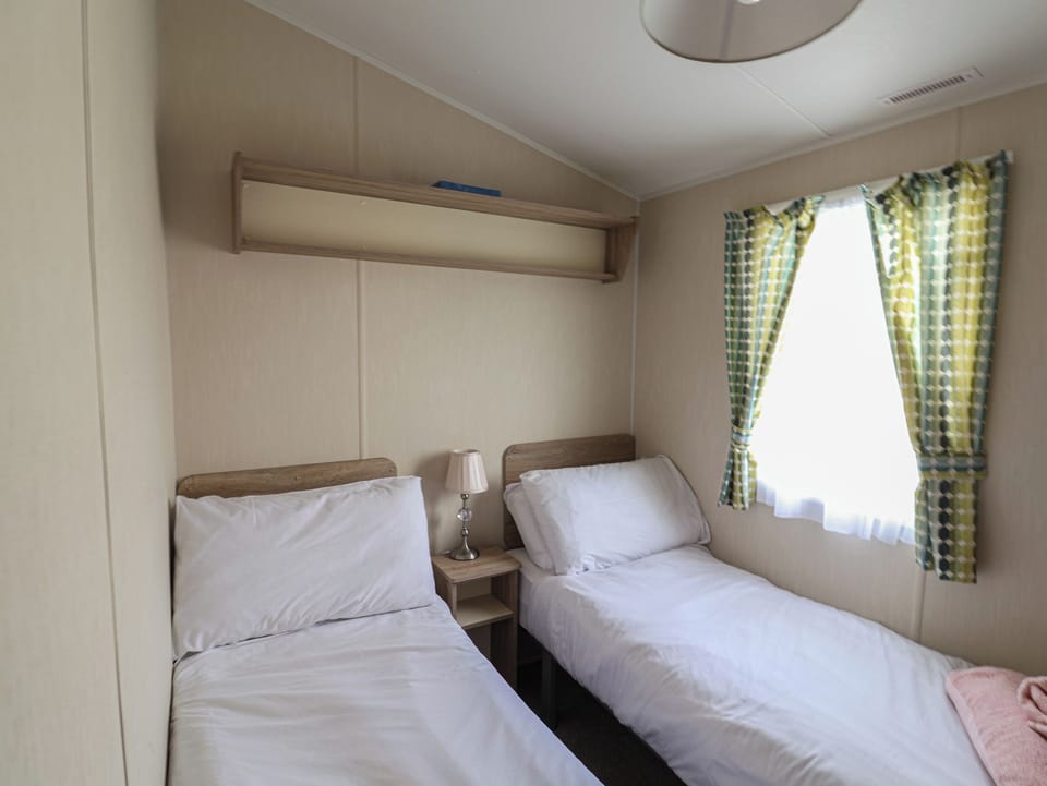 2 bedrooms, individually decorated, individually furnished, free WiFi