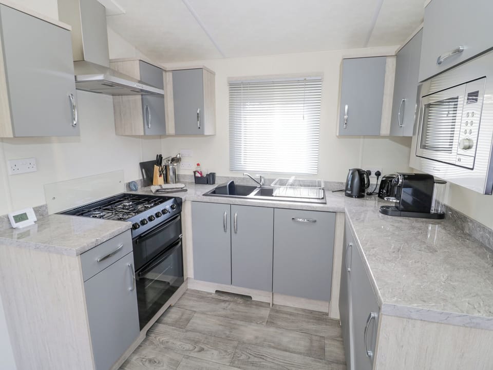 Fridge, dishwasher, electric kettle, toaster