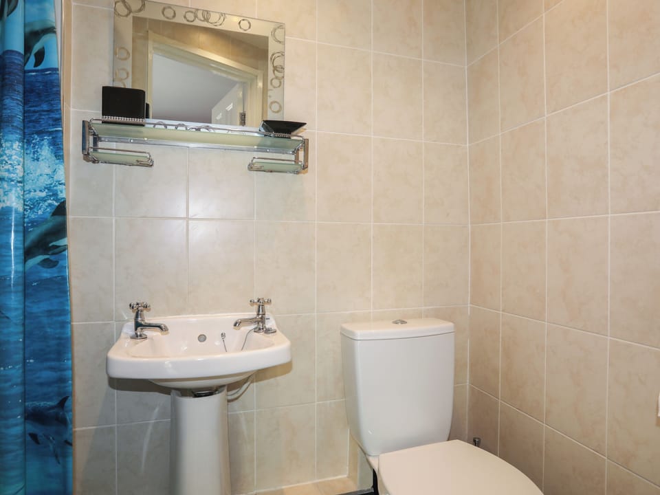 42 Hyfrydle Road Cottage in Clynnog