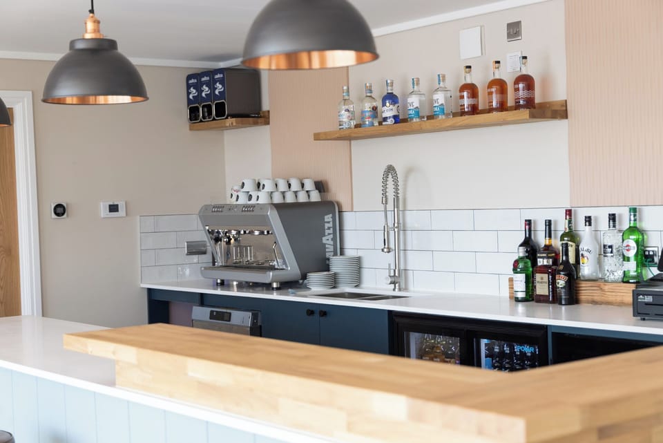 Cottage | Bar (on property)