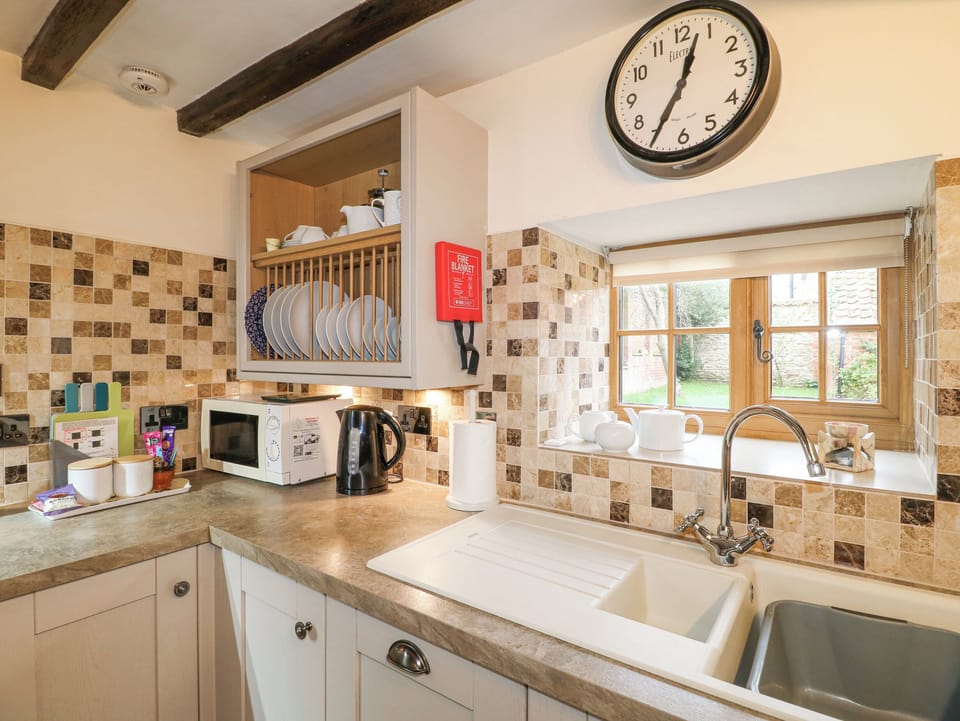 Fridge, dishwasher, electric kettle, toaster