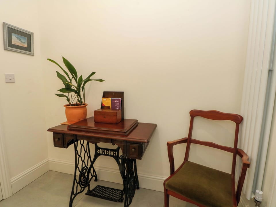 Cottage | Interior