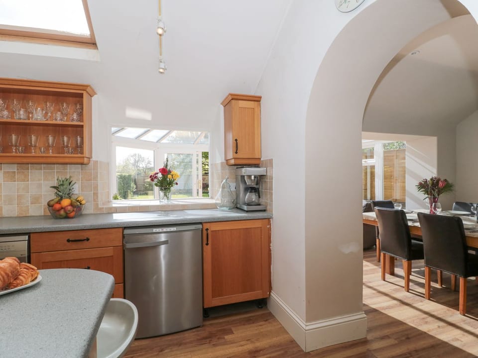 Fridge, dishwasher, electric kettle, toaster