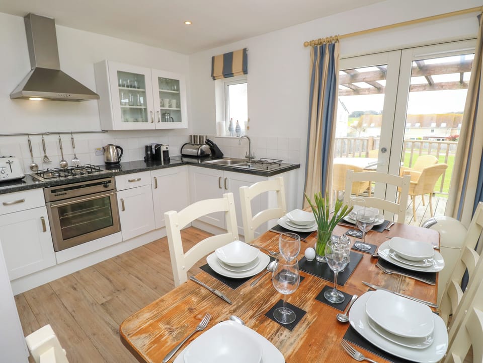 Cottage | Interior