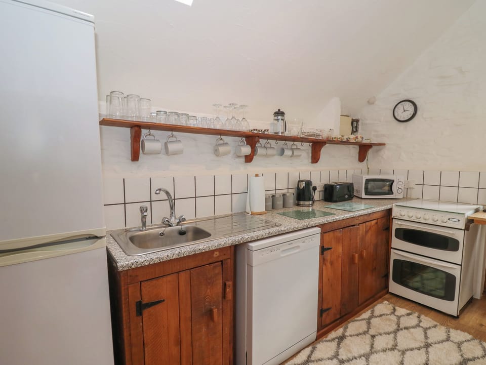 Fridge, dishwasher, electric kettle, toaster
