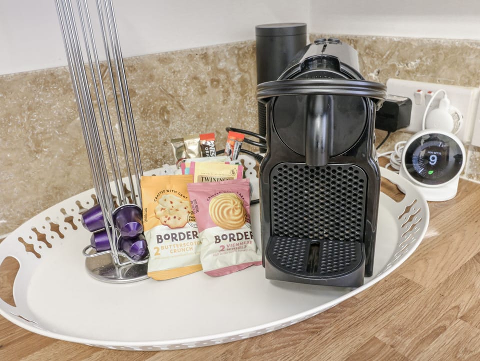 Cottage | Coffee and/or coffee maker