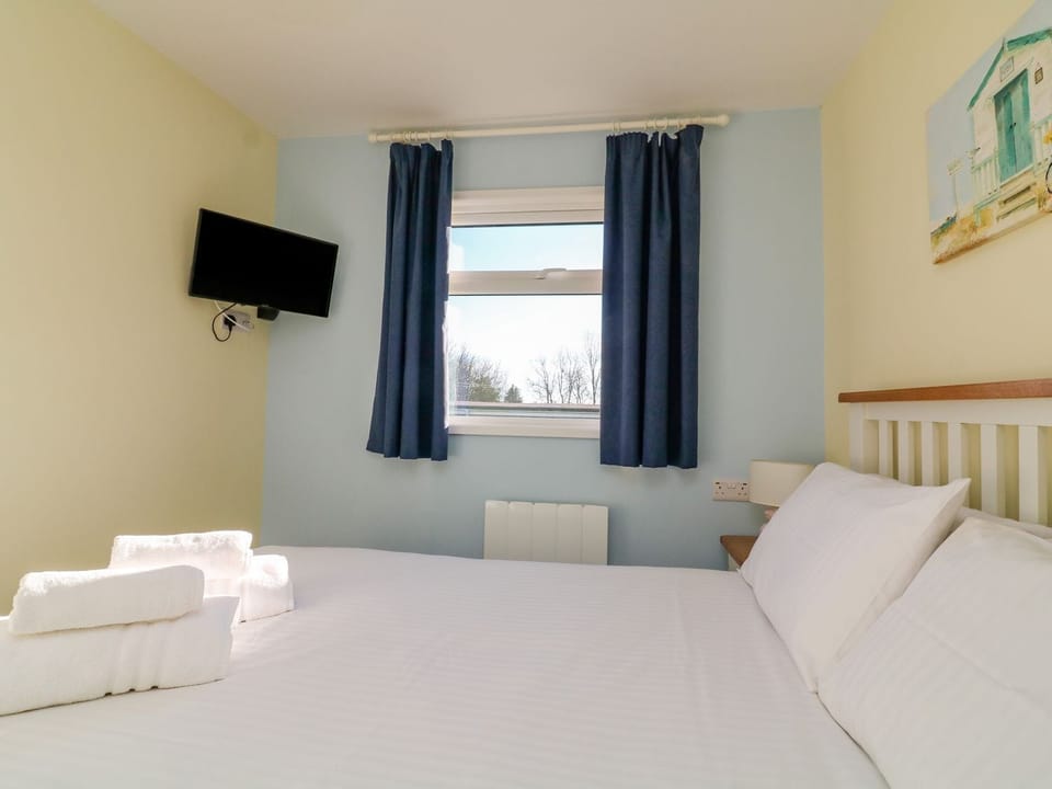 2 bedrooms, individually decorated, individually furnished, free WiFi