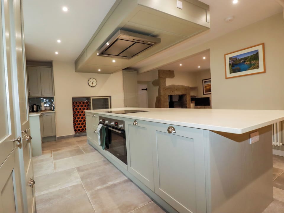 Fridge, dishwasher, electric kettle, toaster