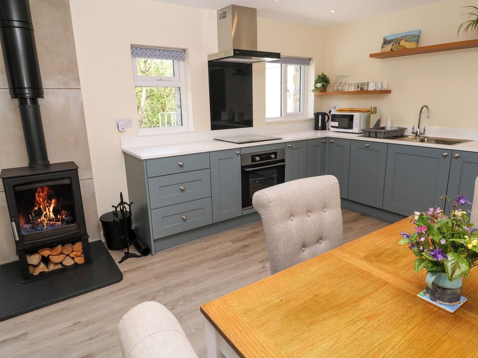 Fridge, dishwasher, electric kettle, toaster