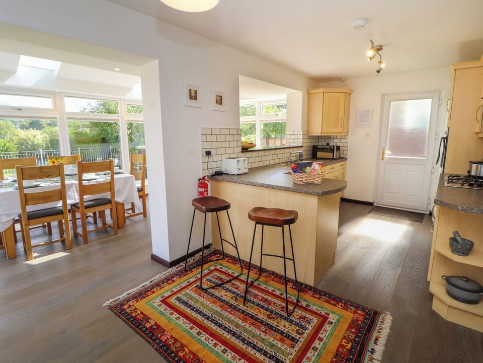 Fridge, dishwasher, electric kettle, toaster