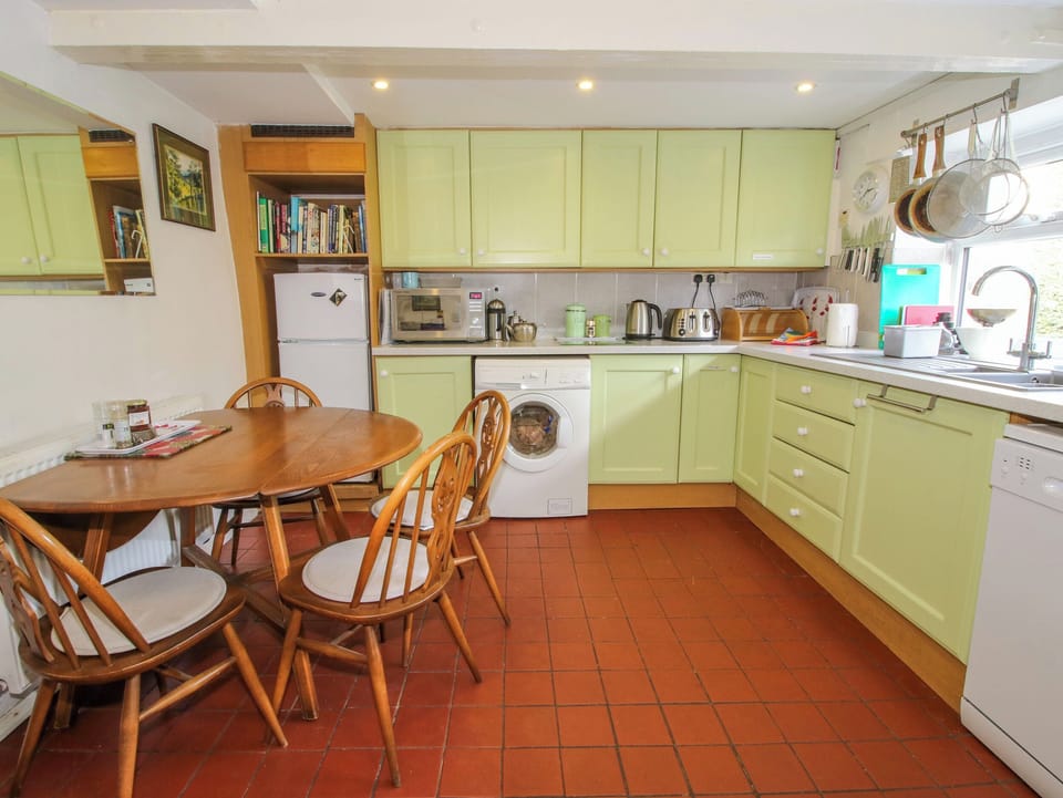 Fridge, dishwasher, electric kettle, toaster