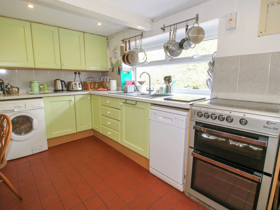 Fridge, dishwasher, electric kettle, toaster