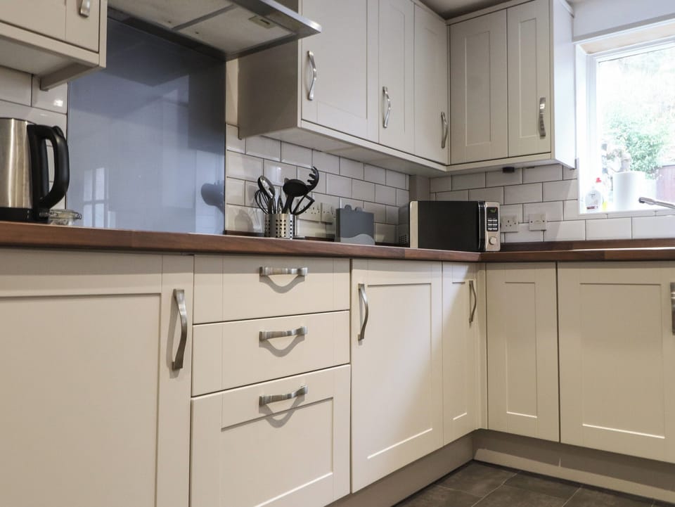 Fridge, dishwasher, electric kettle, toaster
