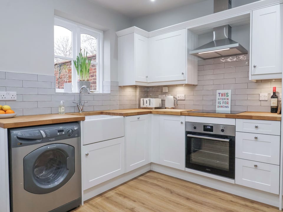 Fridge, dishwasher, electric kettle, toaster