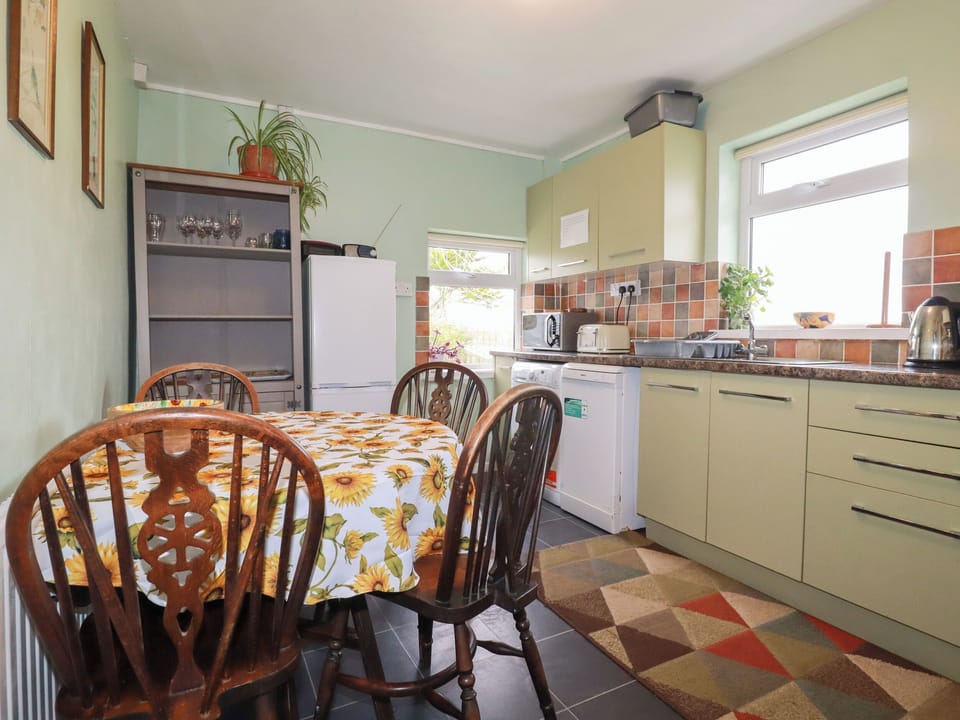 Fridge, dishwasher, electric kettle, toaster
