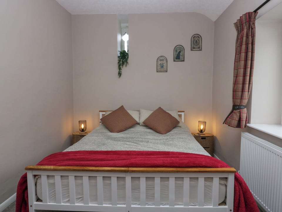 3 bedrooms, individually decorated, individually furnished, free WiFi