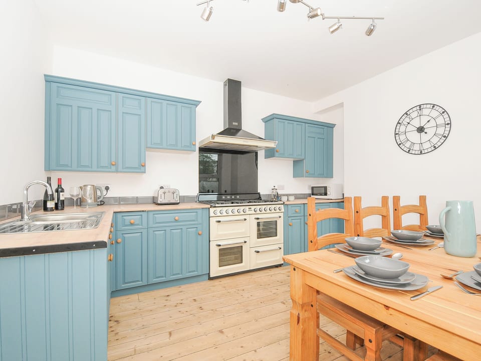 Fridge, dishwasher, electric kettle, toaster